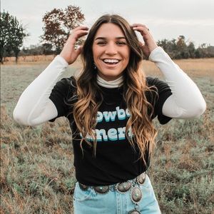 Meet your Posher, Isabella